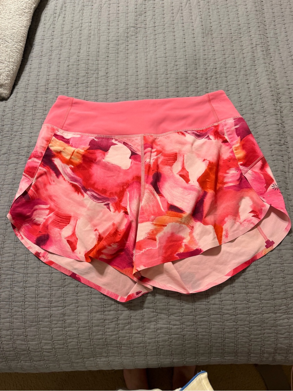 ATHLETA Run With It Shorts Pink Floral Printed Energy Coral